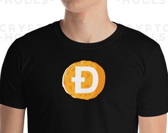 ¡A la LUNA! - Dogecoin (DOGE) dentro de la camiseta lunar