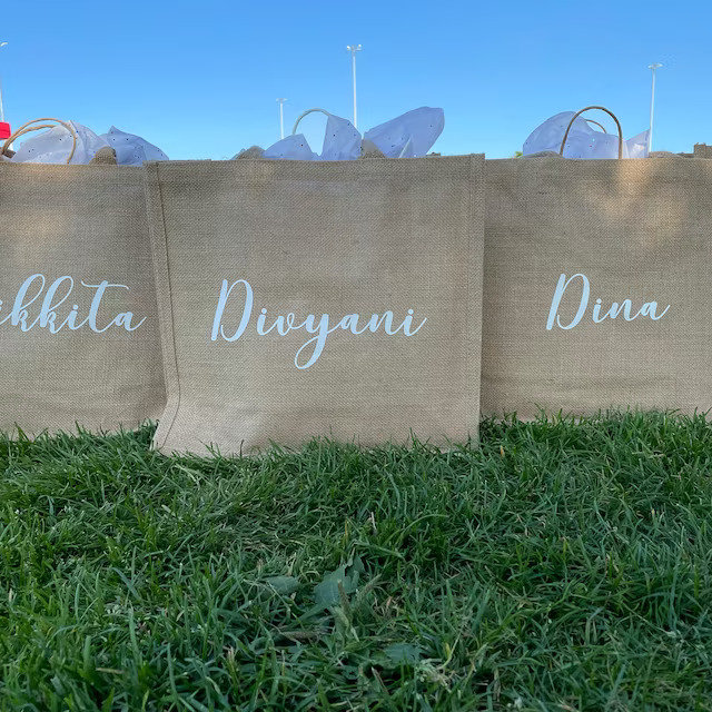Burlap Tote Bags Personalized Bridesmaid Gift Bag Custom Name Bachelorette Party Beach Jute Bag Mother of Bride Wedding Favors