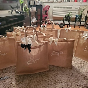 Personalisierte Jute Tragetasche - Brautjungfer Tote - Wiederverwendbare Geschenktasche Idee - Passendes Brautparty Geschenk - Hochzeitstag Brautjungfer Geschenkidee