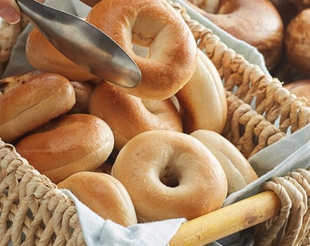 Gourmet Bakery Fresh N.Y Plain Bagels by The Pastry Corner