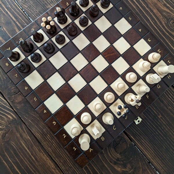 juego de ajedrez de madera