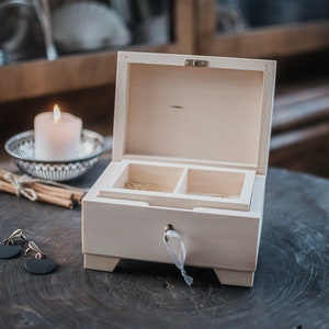 Caja de madera cruda cerrada con llave, madera natural, con cerradura, caja con cerradura, dos compartimentos, recuerdo de madera, joyero, cumpleaños