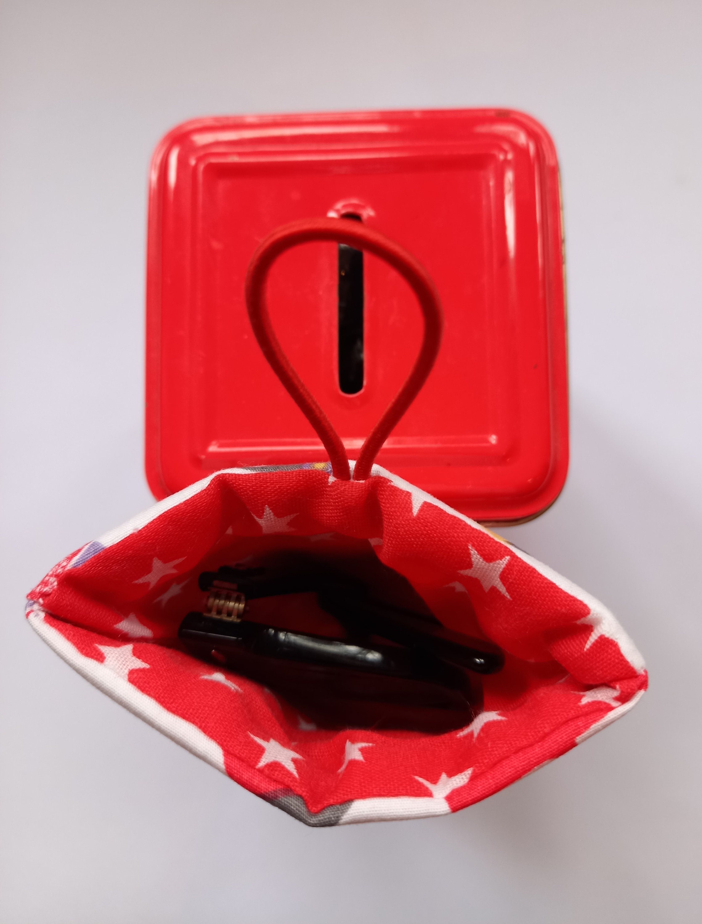 Handmade Soft Fabric Glasses Case in Patriotic London Theme Fabric, Lined and Lightly Padded