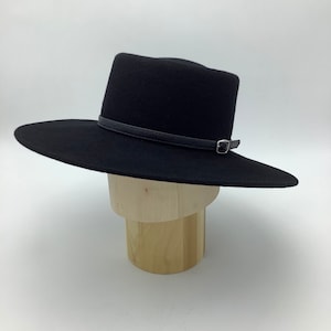 Large-Brimmed Pork Pie Hat