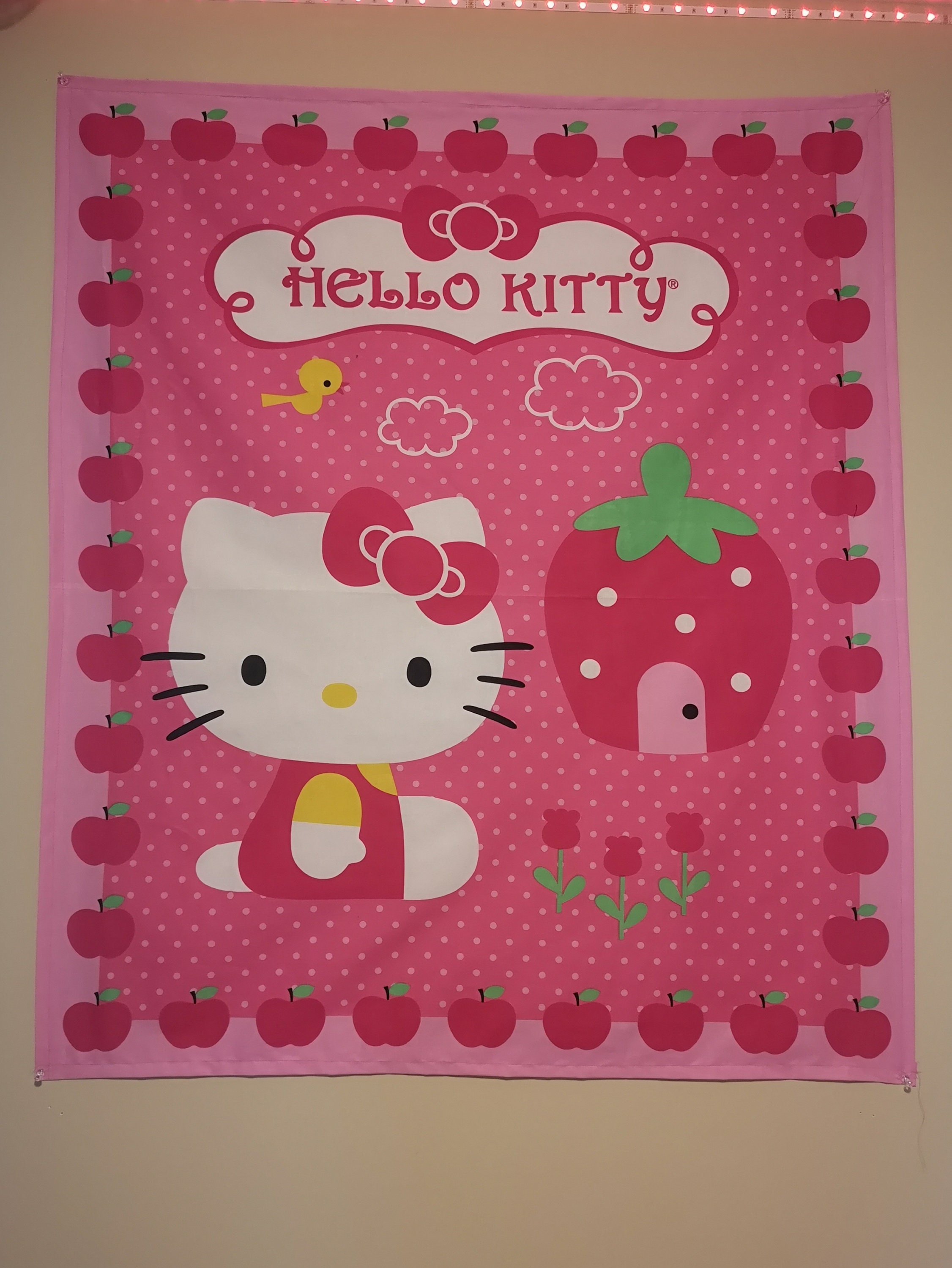 JUMANT Hello Kitty Tapestry - Sanrio Room Decor - Hello Kitty Room Decor -  Hello