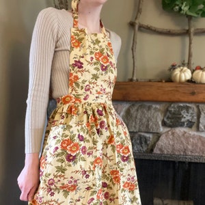 Homemade Full Apron Dress | Cotton | Old Fashioned Vintage Style | Wildberry Floral Cream