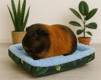 Soft Guinea Pig Fleece Bed – Warm Fleece Bed for Guinea Pig Cage, Cozy Small Pet Bedding, Handmade Fleece Bed