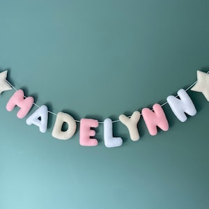 Banner con nombre personalizado, corazones, nubes y estrellas, guirnalda con nombre personalizado, nombre de fieltro, guirnalda con nombre de fieltro, decoración de guardería, regalo de baby shower, regalo para recién nacido