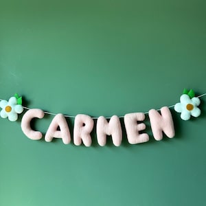 Custom Pink Felt Name Garland: Nursery Decor with Camomiles