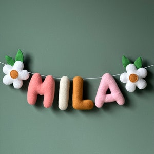 Custom Name Banner with Flower, Custom Name Garland, Felt Name, Felt Name Garland, Nursery Decoration, Baby Shower, Camomiles