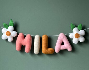 Custom Name Banner with Flower, Custom Name Garland, Felt Name, Felt Name Garland, Nursery Decoration, Baby Shower, Camomiles