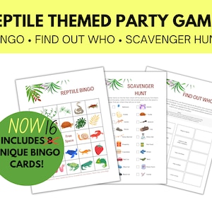 Può includere: Giochi per feste a tema rettili, tra cui Bingo, Find Out Who e Scavenger Hunt. La scheda del Bingo presenta illustrazioni di rettili e piante. Un cerchio verde dice "NOW 16 UNIQUE BINGO CARDS!"