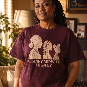 Chemise héritée grand-mère sage-femme, cadeau sage-femme noire, t-shirt doula, t-shirt trois générations, chemise d'ouvrier naissance histoire des noirs, cadeau sage-femme