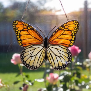 Handgefertigter Monarchfalter Glasmalerei Natur inspiriert Geschenk Schmetterling Suncatcher Fensterdekor Einzigartiges Geschenk für Naturliebhaber Schmetterlingsliebhaber