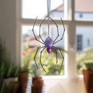 Spider Suncatcher Stained Glass Spider Ornament Gothic Window Hanging Halloween Decor Witchy Gothic Gifts For Spider Lovers Spooky Homes