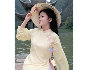 Plus Size Yellow Silk Ao Dai For Women Modern Vietnamese Four Panel Traditional Dress Elegant Tea Ceremony Wedding Style Engagement Photos