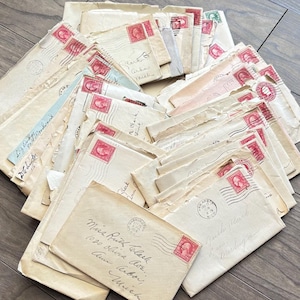 Cartas personales antiguas anteriores a 1939. Documentos escritos a mano o a máquina. Sobres sellados. Correspondencia: cápsulas del tiempo. Material para manualidades y álbumes de recortes.