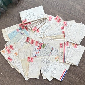 Cartas de la Segunda Guerra Mundial: documentos manuscritos antiguos o de época, correspondencia personal de guerra, sellos y sobres: lotes de cápsulas del tiempo de papel