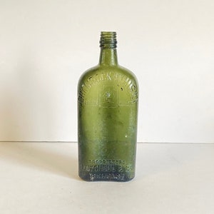 Antique Alcohol Bottle. Shamrock Whiskey. Mitchell and co. Belfast. Machine Made 1920s Era Green Reputed Quart. Nice Early Beer