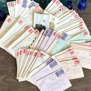 Cartas de amor de la década de 1950: teniente de la Fuerza Aérea/pareja. Documentos manuscritos antiguos/vintage: correspondencia. Sellos/sobres: lotes de papel.