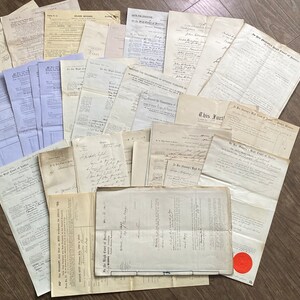 Documentos legales antiguos (décadas de 1870 a 1940) mecanografiados o manuscritos. Documentos a pluma estilográfica. Recibos y facturas antiguos. Cartas antiguas. Sobres.