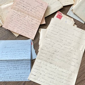 vintage-letters-personal-handwritten-typed-documents-stamped-envelopes