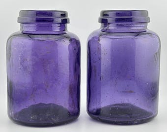 アンティークの紫色のガラス瓶：1915年以前のヴィンテージクラフト