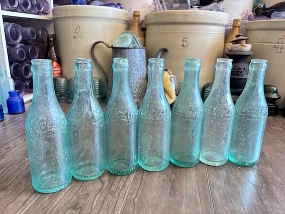 Vintage As IS Coca Cola Canada straight sided SODA POP BOTTLE Vintage As IS Coca Cola Canada straight sided SODA POP BOTTLE