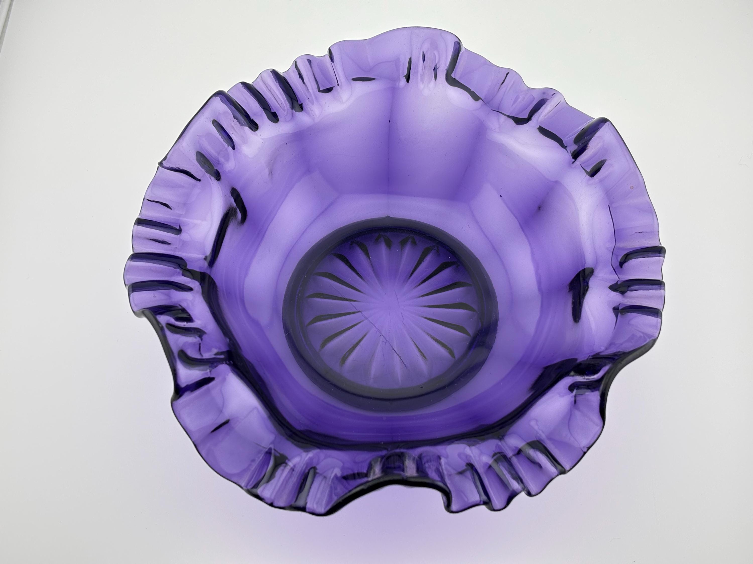 アンティークのアメジストガラス製キャンディ皿：1900年代初頭の