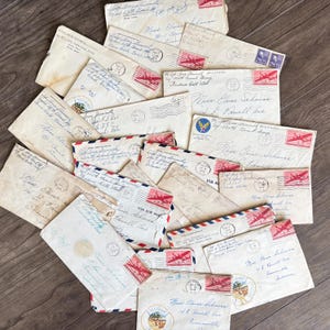 5) Cartas de amor de la Segunda Guerra Mundial: documentos personales manuscritos antiguos/vintage, correspondencia de guerra. Sellos/sobres: cápsula del tiempo de papel.