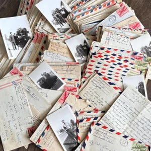 Cartas familiares de la Segunda Guerra Mundial: documentos personales manuscritos antiguos/vintage de la década de 1940. Correspondencia. Sellos/sobres: cápsulas del tiempo de papel.