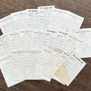 Conjuntos de 2 hojas de recibos antiguos. Cartas y notas manuscritas. Documentos contables/antiguos, álbumes de recortes y paquetes de efímeras. Lotes de papel antiguo.
