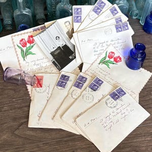 2) Cartas de amor de la década de 1950: teniente de la Fuerza Aérea/novia. Documentos manuscritos antiguos/vintage: correspondencia. Sellos/sobres: lotes de papel.