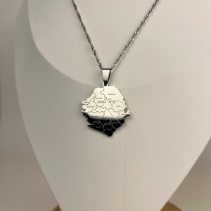 Collar de mapa de Sierra Leona
