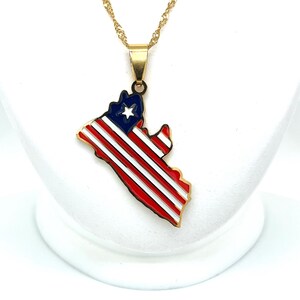 Collar con mapa de Liberia y bandera