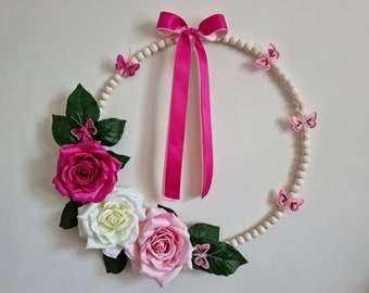 Cercle métallique de perles en bois décoré de roses et papillons pour la fête des mères "PERLES AUX ROSES"