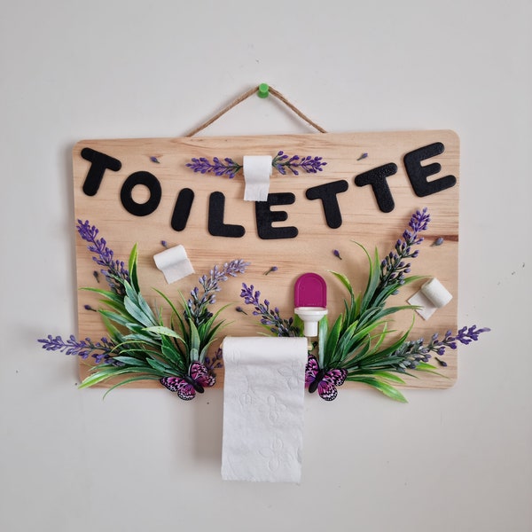 Plaque en bois brut artisanal décoré de fleurs de lavande papillon rouleaux de papier toilette "TOILETTE"