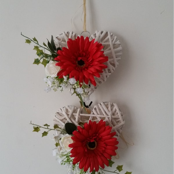 Petits cœurs fleuri en bois gerbera et rose "DUO DE COEURS"