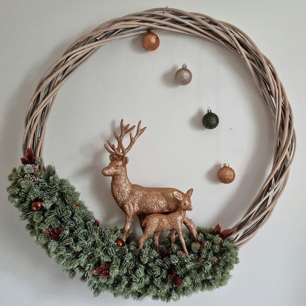 Grey wicker crown decorated with frosted fir branches pine cone 2 reindeer Christmas balls "REINDEER PARADISE"
