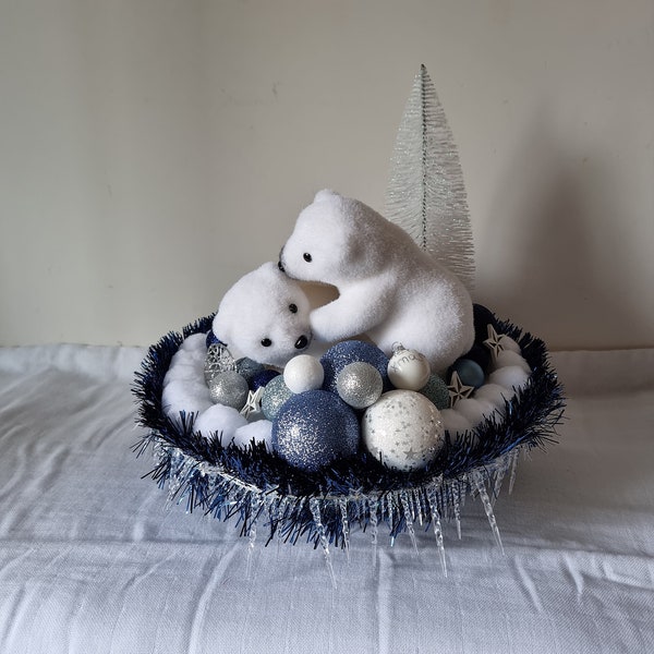 Plateau en bois artisanal décoré d'ours polaire guirlande et boules de Noël stalactites lumière "L'AGE DE GLACE"