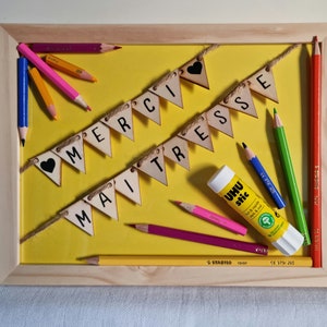 Gift mistress wooden photo frame decorated with colored pencil glue and letters "MAITRESSE CRAYONS"