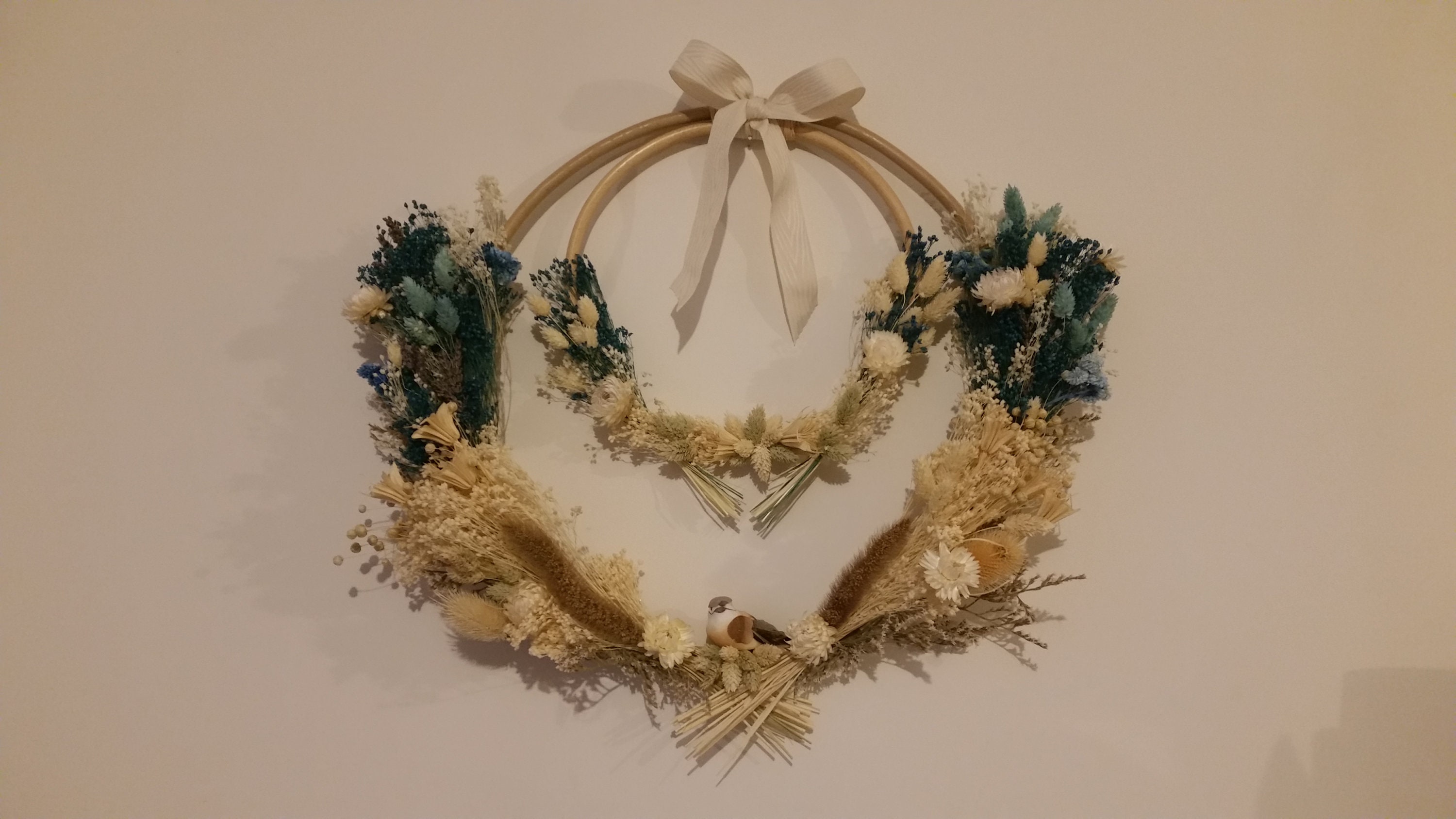 Couronne Décorative Artisanale Fleuri en Rotin Fleurs Naturelles Séchées Campagne