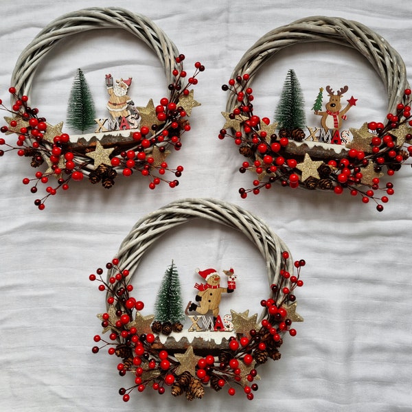 Artisanal decorative wreath in wicker gray red berries and pine cone for Christmas "CHRISTMAS CHARACTERS"