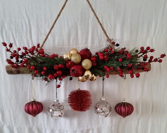 Decorative wooden branch red berry and Christmas ball "BRANCHE AUX BAIE"