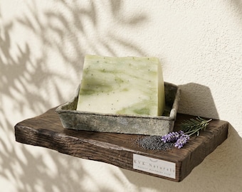Pain de savon à l'eucalyptus et à la lavande : savon naturel fait main à froid
