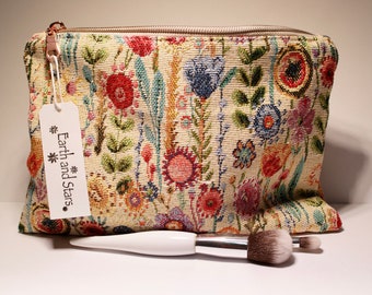 Kew Garden Tapestry makeup bag cosmetic pouch. H 17cm x L24cm