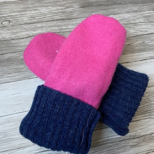 Kids Wool Mittens - Made From Upcycled Sweaters - Felted Wool Mittens -  - Fleece lined - size small