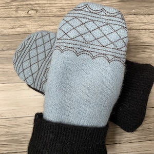 Kids Wool Mittens - Made From Upcycled Sweaters - Felted Wool Mittens -  - Fleece lined - size small
