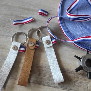 Personalized leather keychain - 100% French manufacturing - Handmade - genuine leather - laser engraving