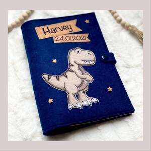 Personalisierte U-Heft Hülle Dino T-Rex, mit Name und Geburtsdatum, Fach für den Impfpass und die Versichertenkarte (optional),